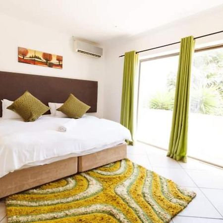 Me Casa Guest House Bluewater Bay Exterior photo